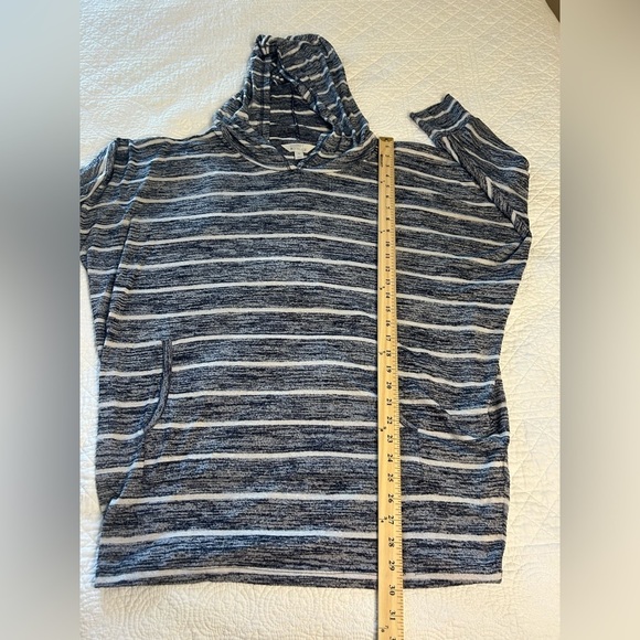 Stitch Fix Market and Spruce Navy/Cream Stripe Tunic with Hood. Size XXL. - Picture 4 of 5